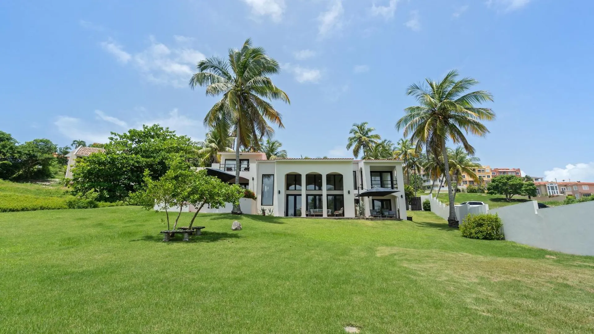 Olive Villa Palmas - Modern Beachfront Humacao Puerto Rico