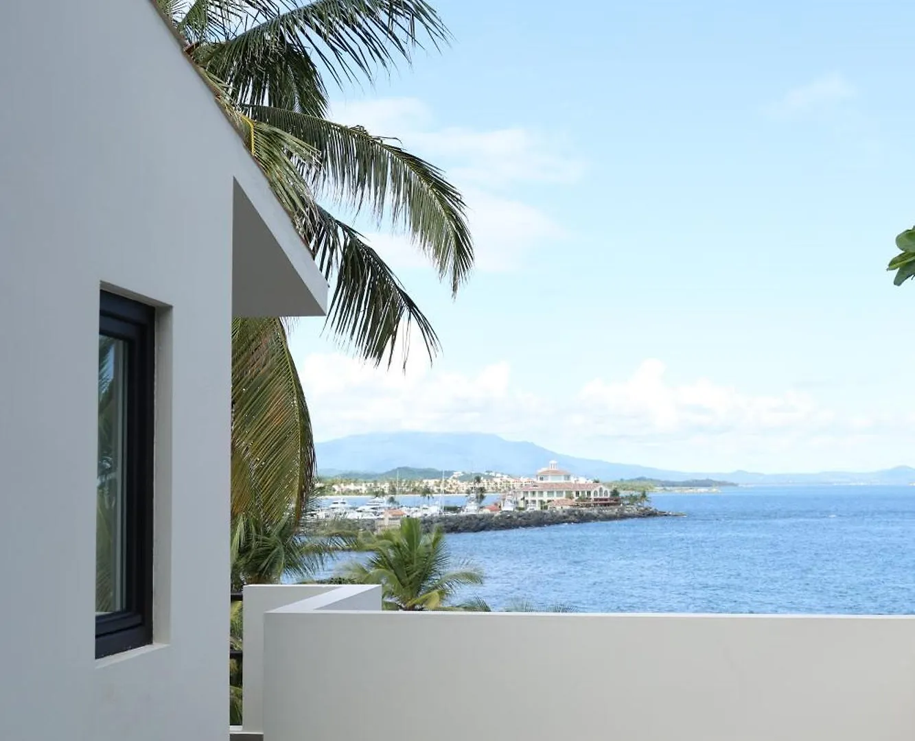 Olive Villa Palmas - Modern Beachfront Humacao
