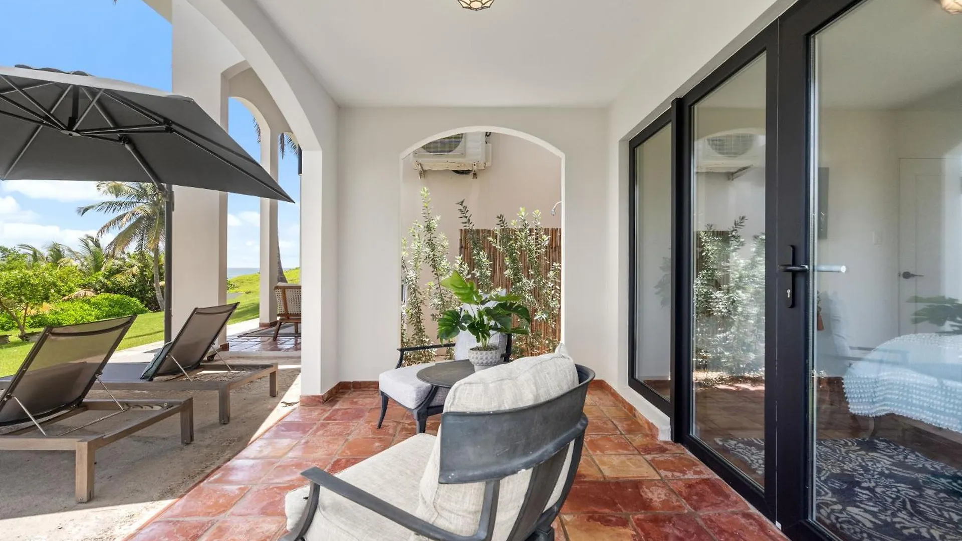 Olive Villa Palmas - Modern Beachfront Humacao