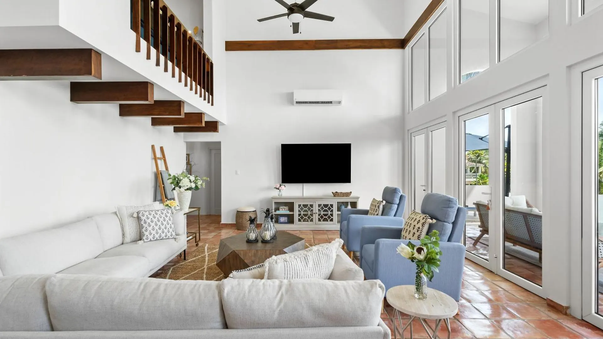 Olive Villa Palmas - Modern Beachfront Humacao